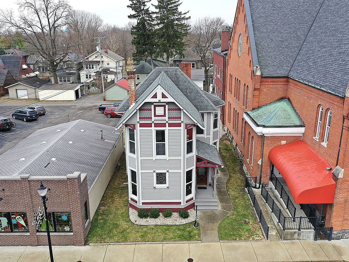 Primary listing photo