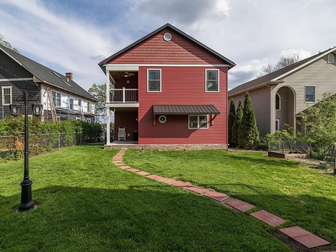 Primary listing photo
