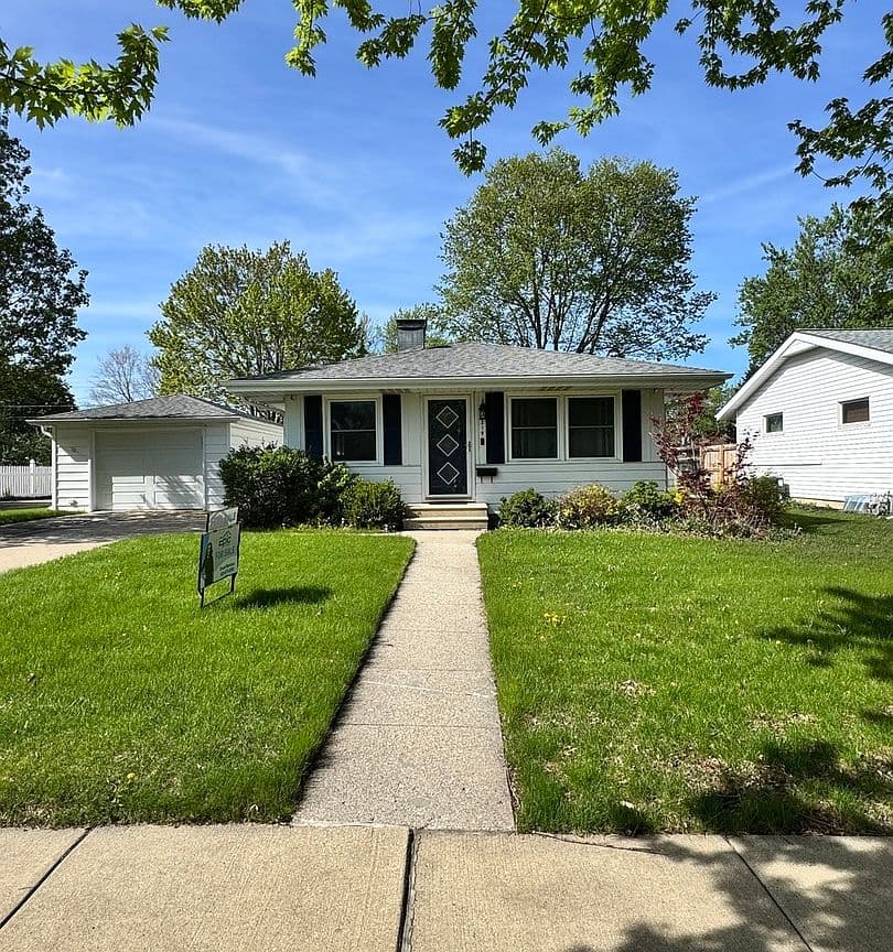 Primary listing photo