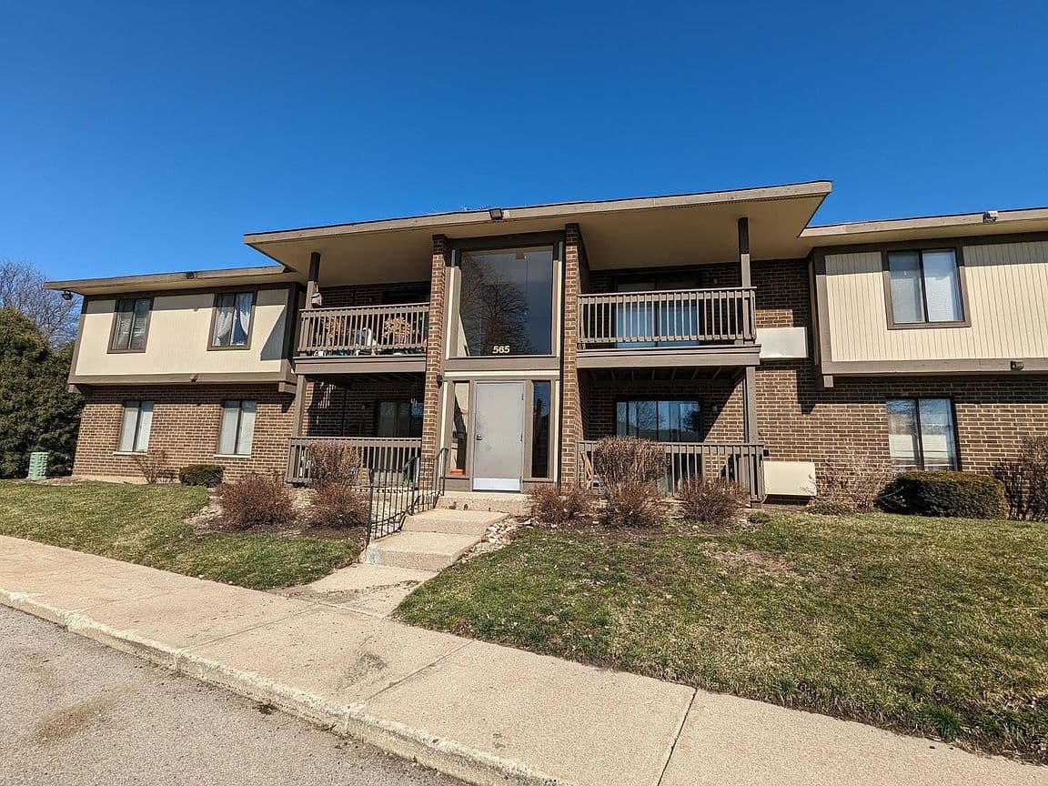 Primary listing photo