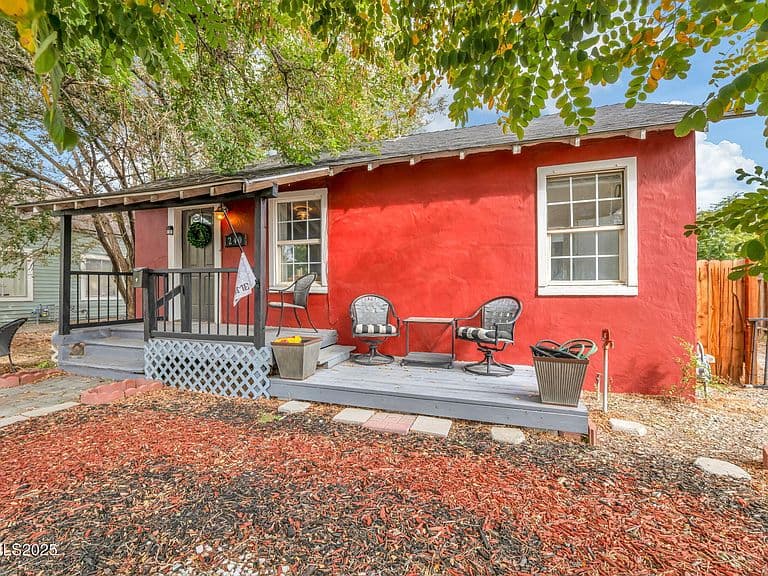 Listing photo 3