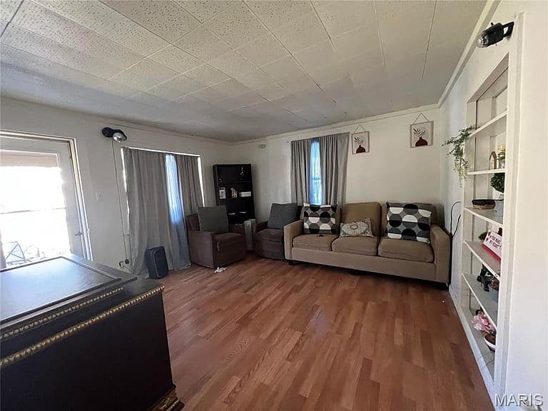 Listing photo 4