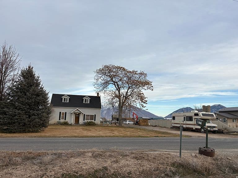 Listing photo 5