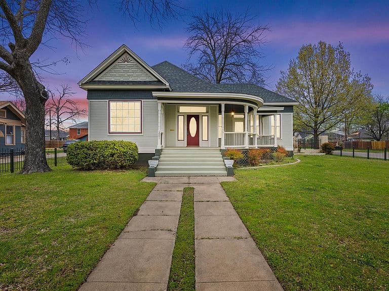 Listing photo 3