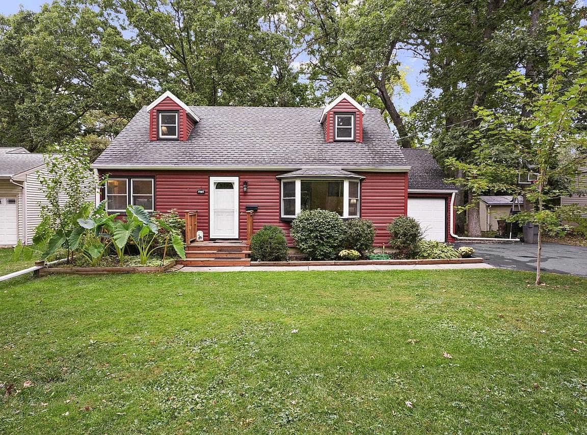 Primary listing photo