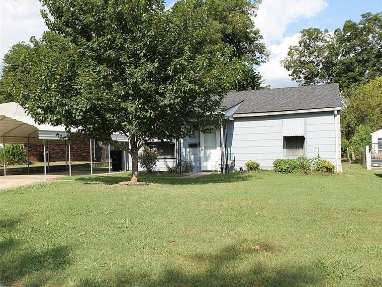 Listing photo 4