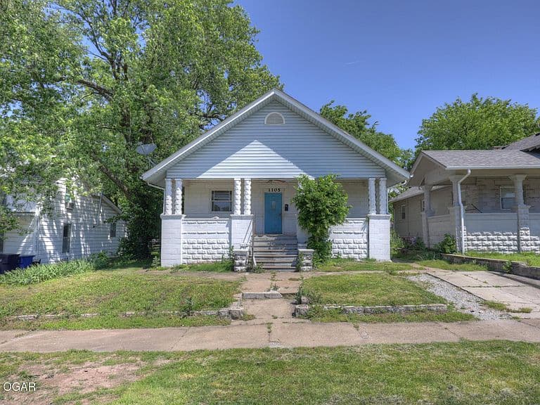 Listing photo 3