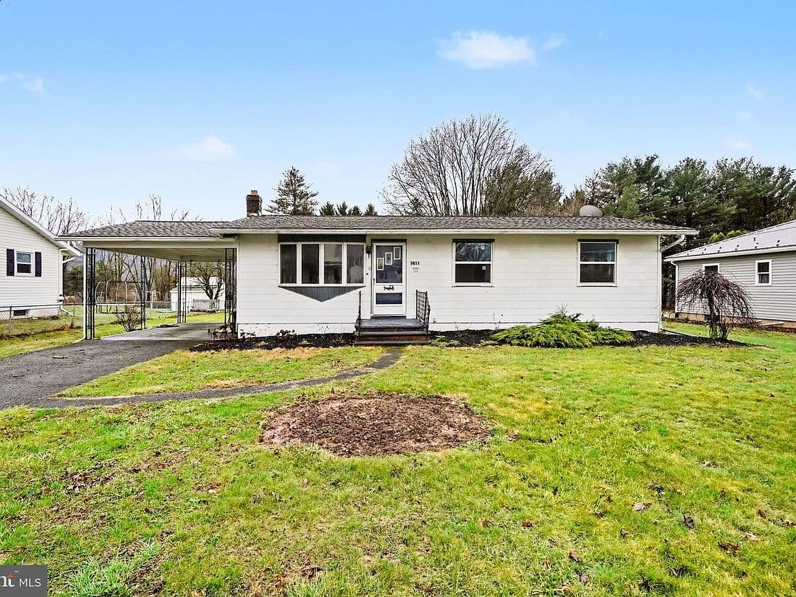 Primary listing photo