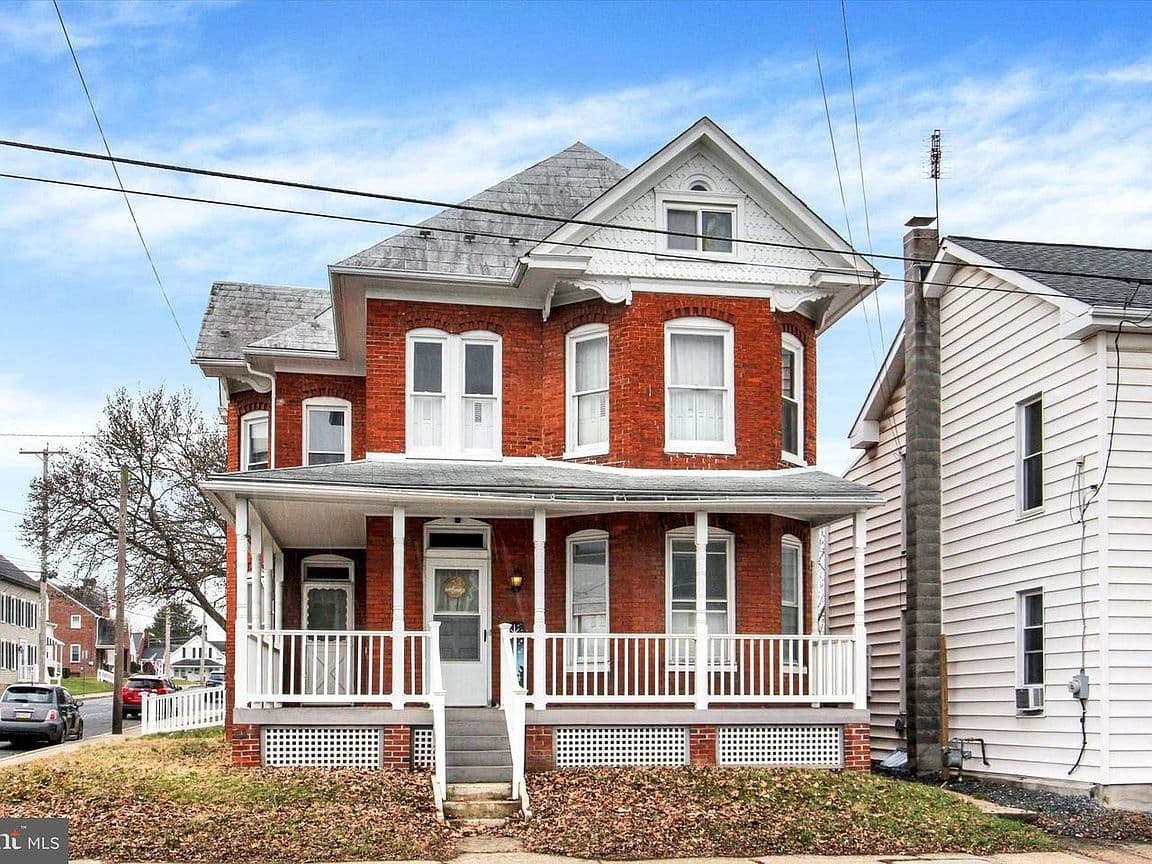 Primary listing photo