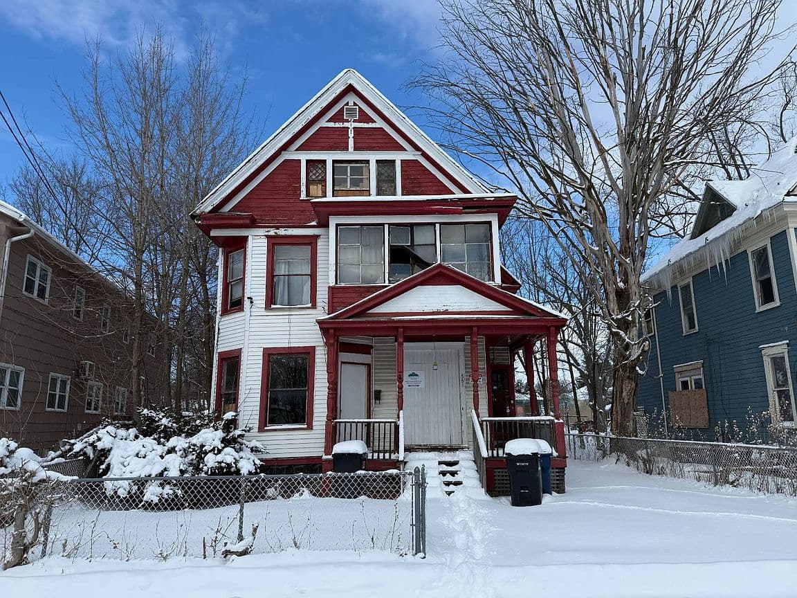 Primary listing photo