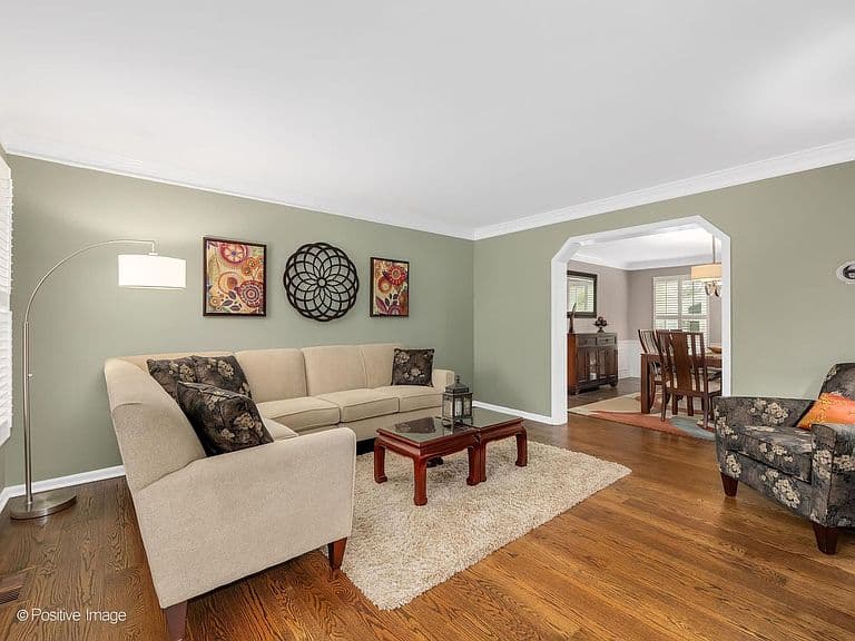 Listing photo 3