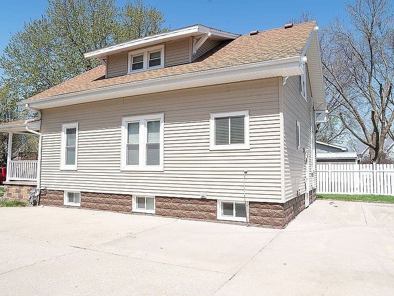 Listing photo 4