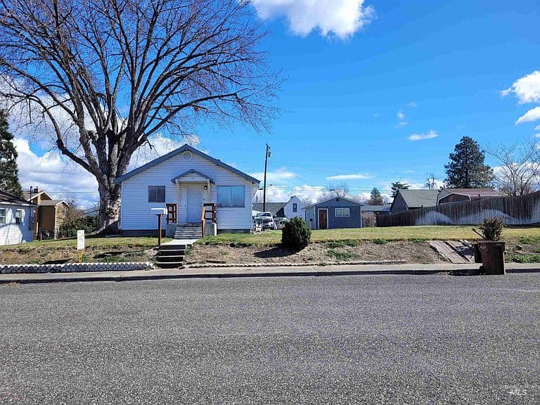 Listing photo
