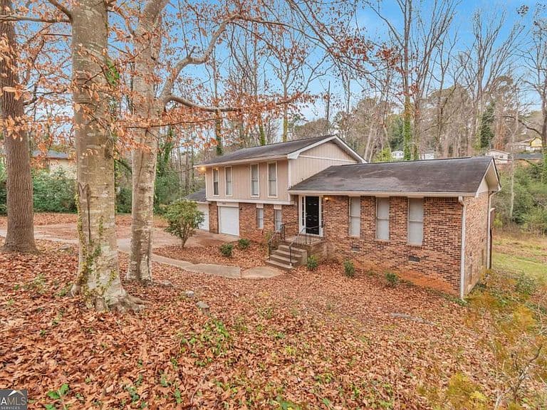 Listing photo 4