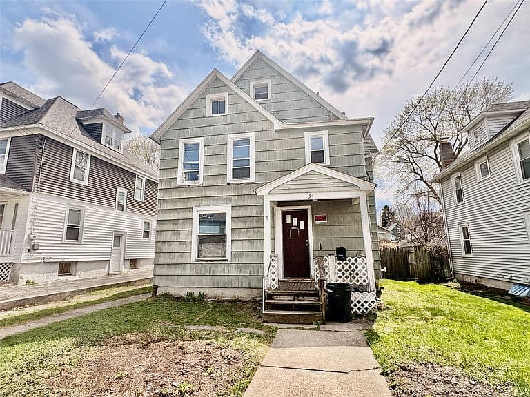 Listing photo 2