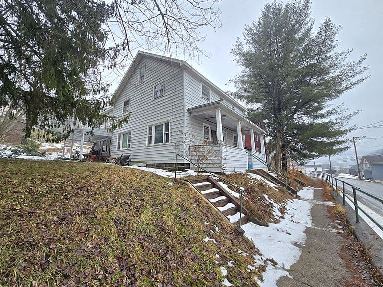 Listing photo