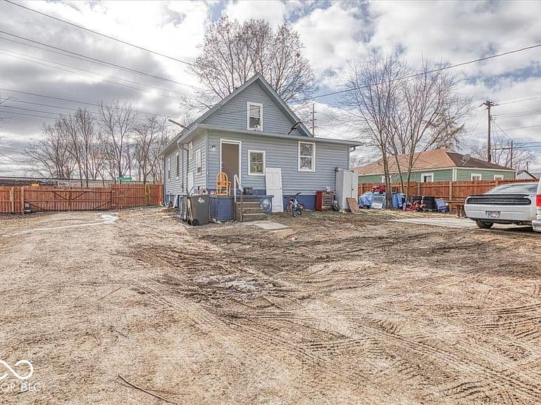 Listing photo 4