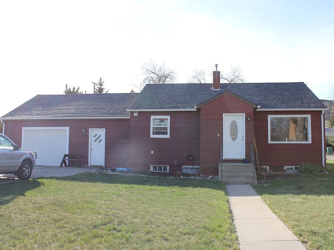 Primary listing photo