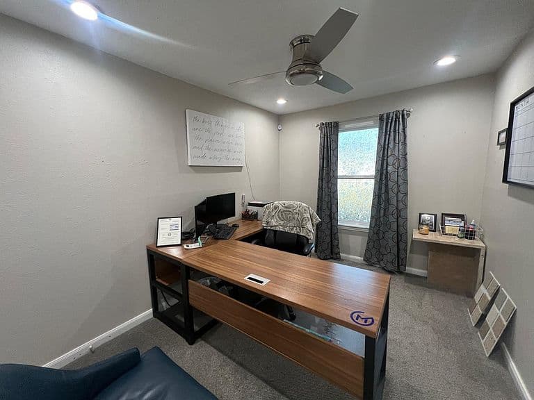 Listing photo 5