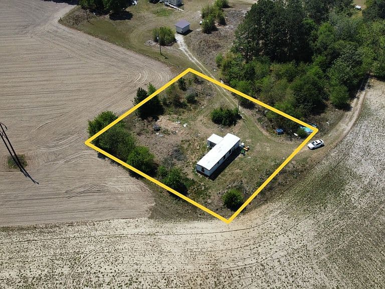 Listing photo 5