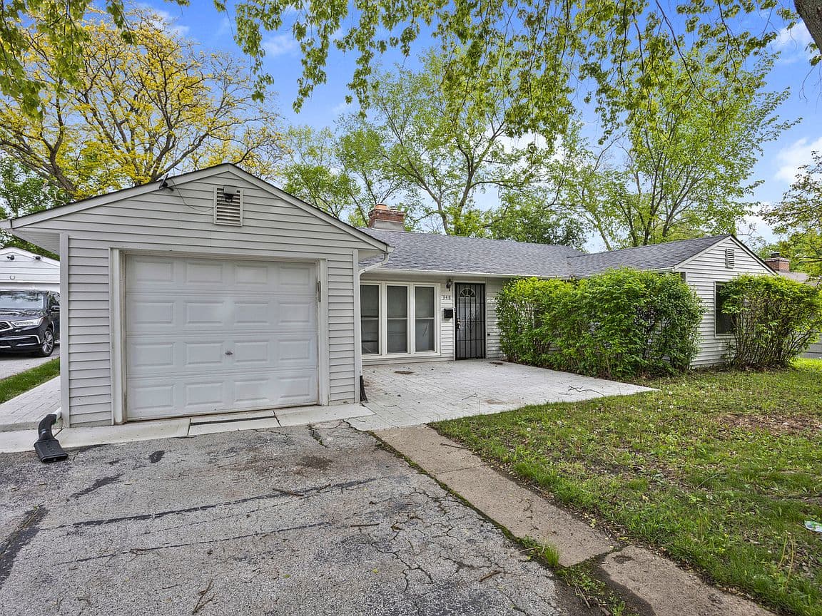 Primary listing photo