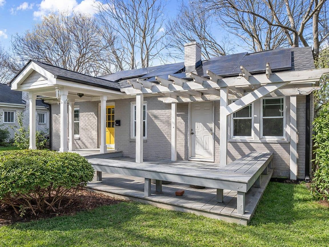 Primary listing photo