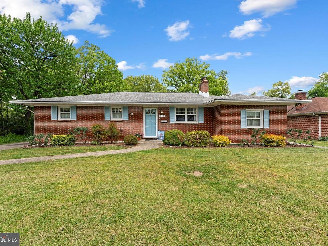 Primary listing photo