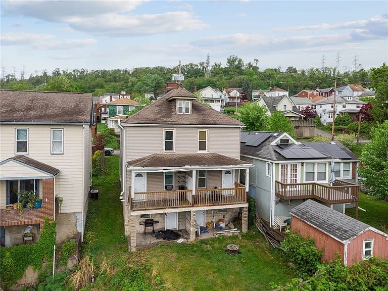 Listing photo 4