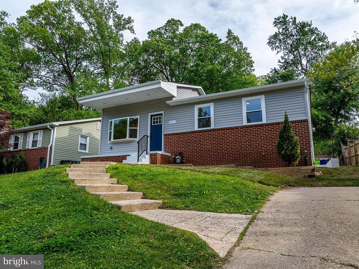 Primary listing photo