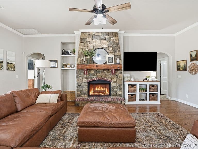 Listing photo 4