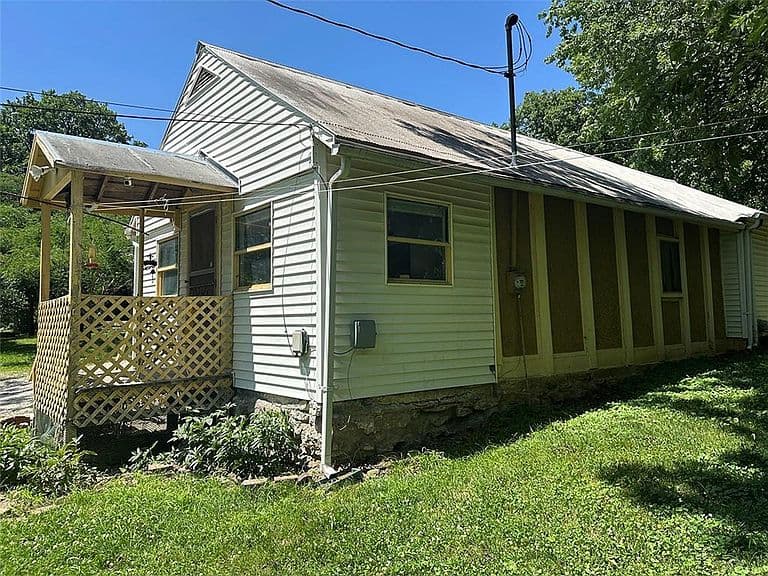 Listing photo 4