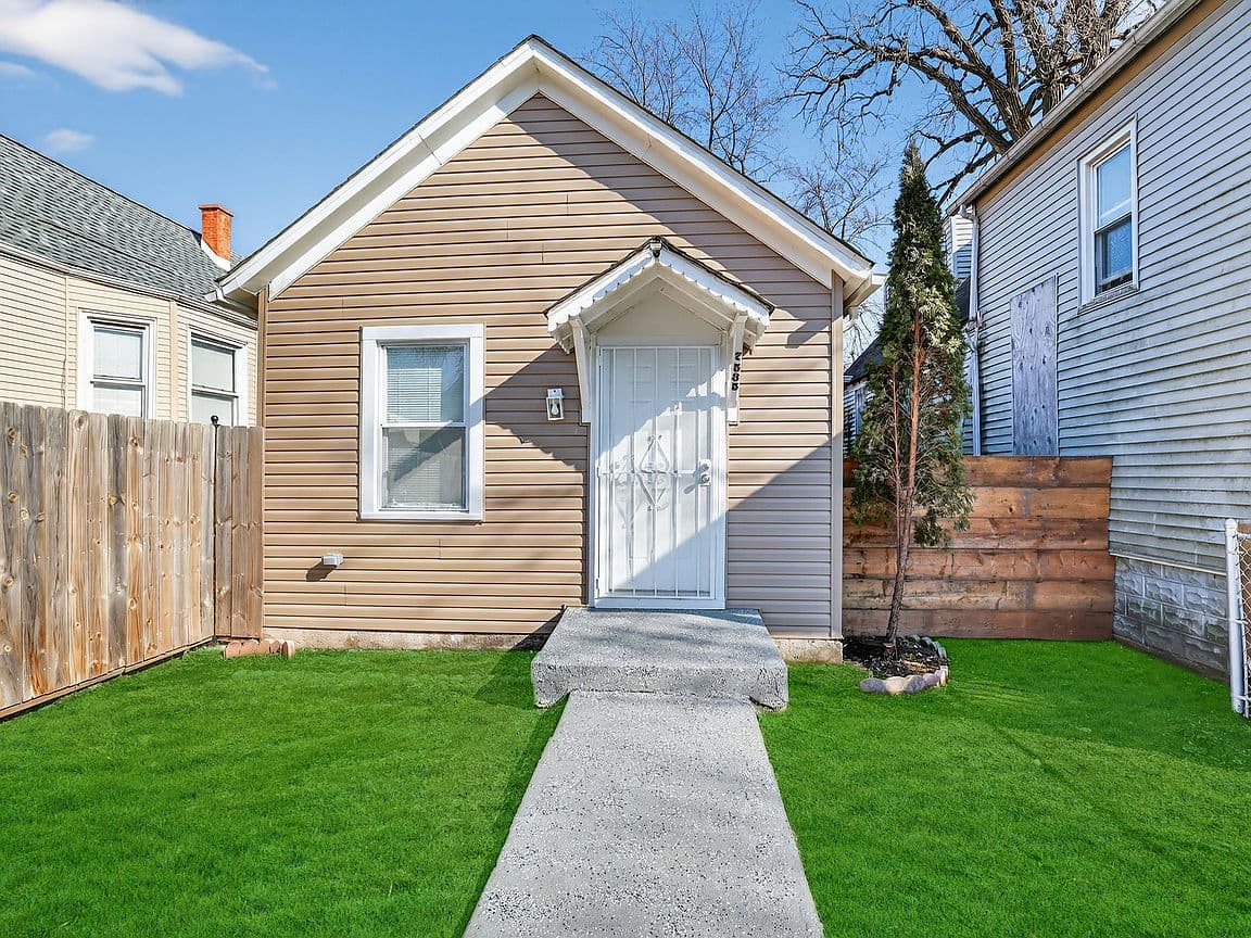 Primary listing photo
