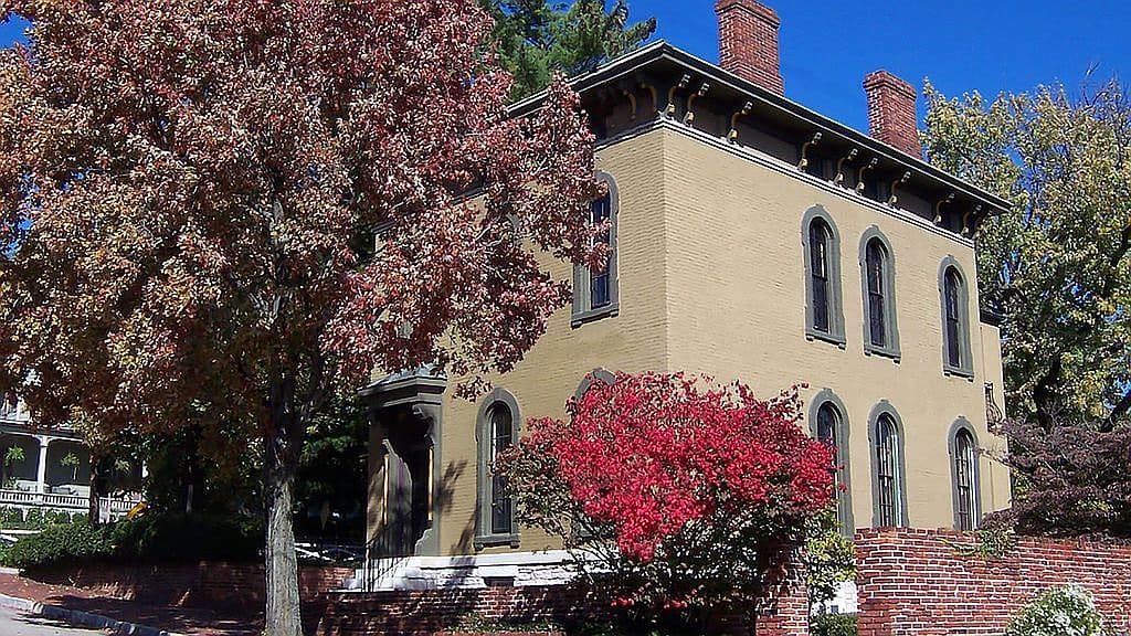 Primary listing photo