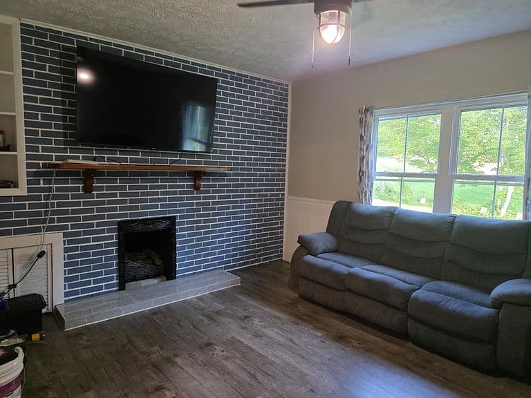 Listing photo 5