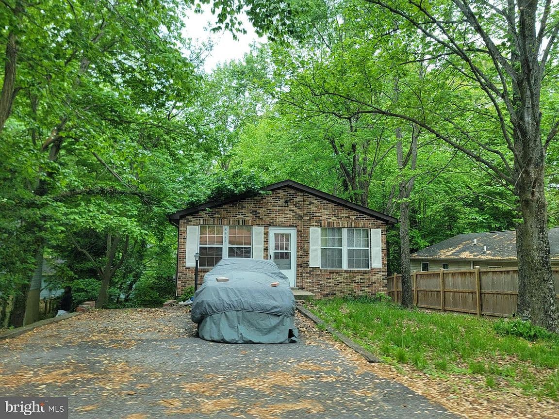 Primary listing photo