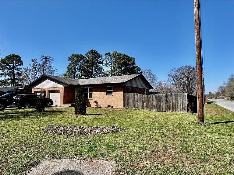 Listing photo 4