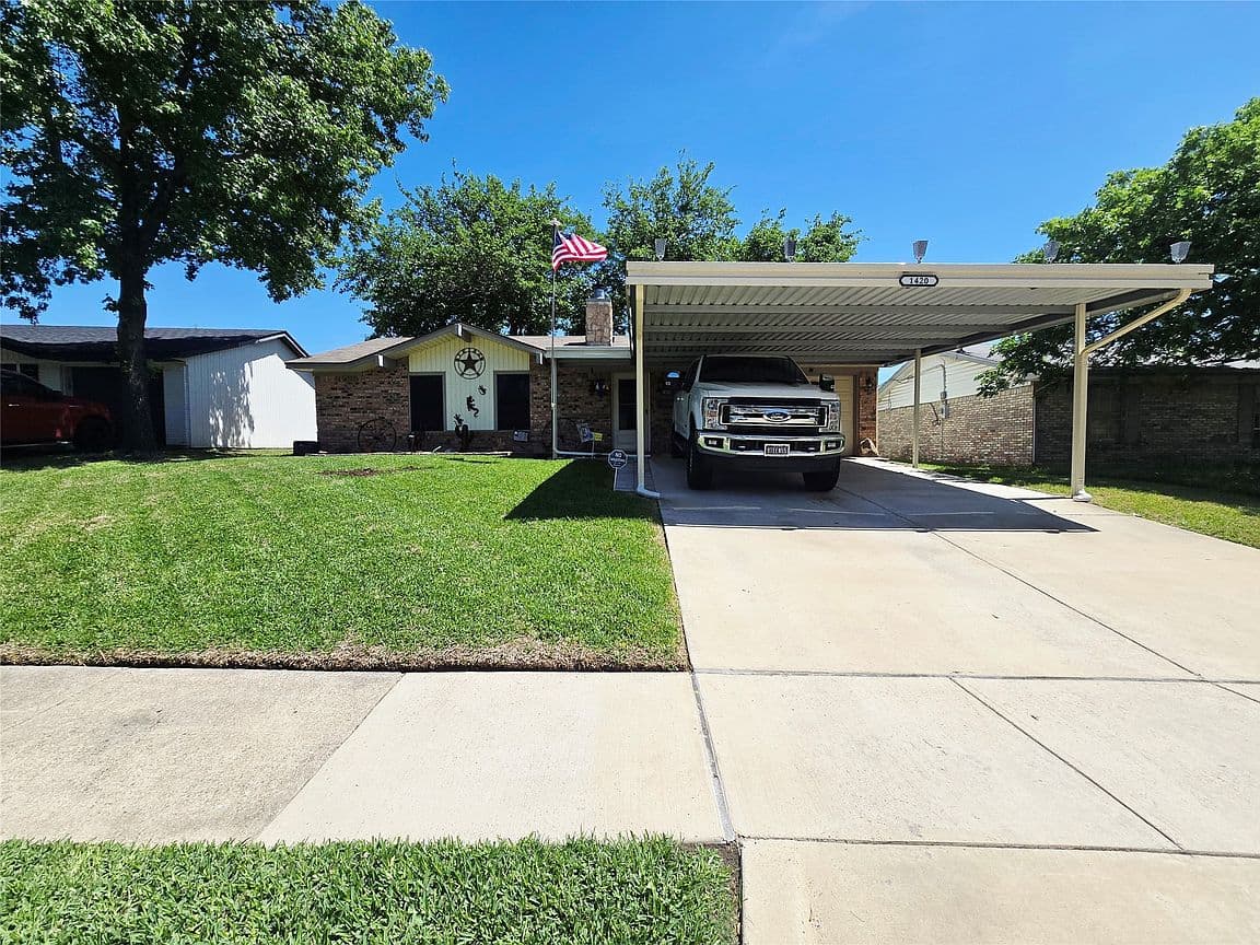Primary listing photo