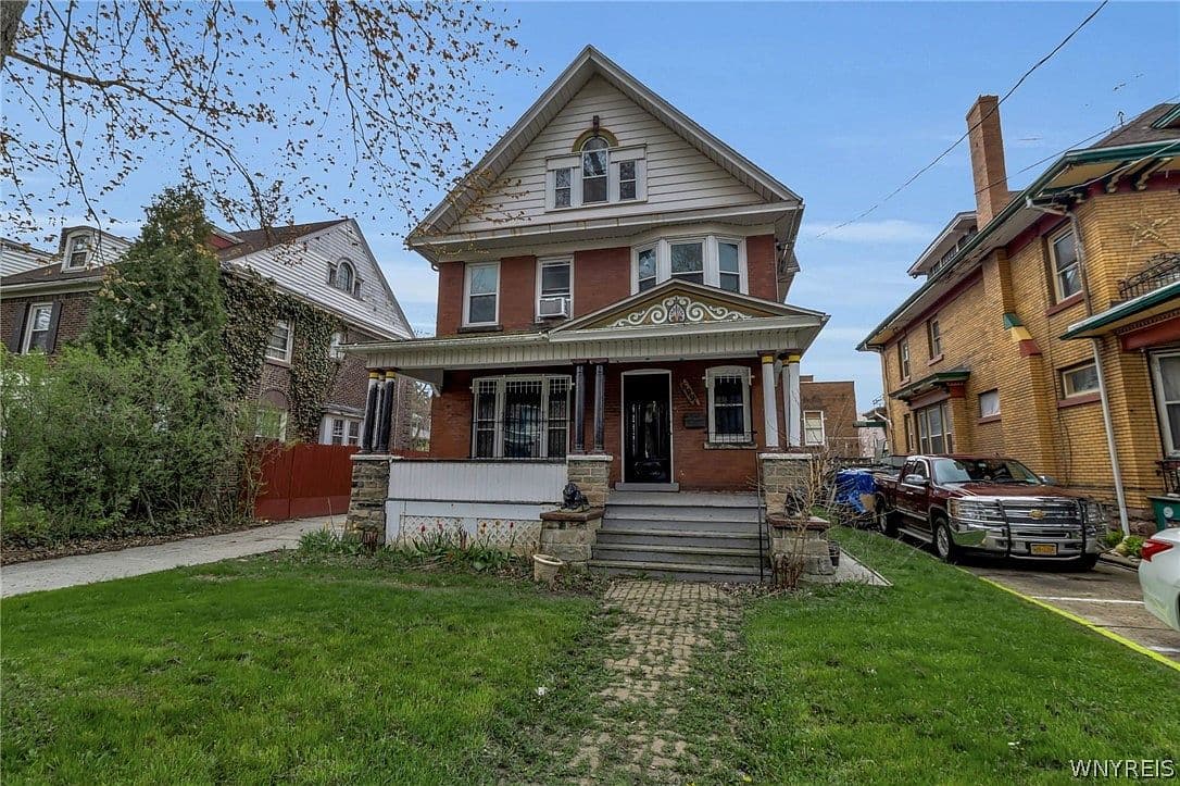 Primary listing photo
