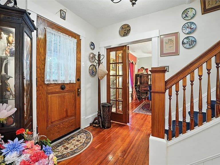 Listing photo 4