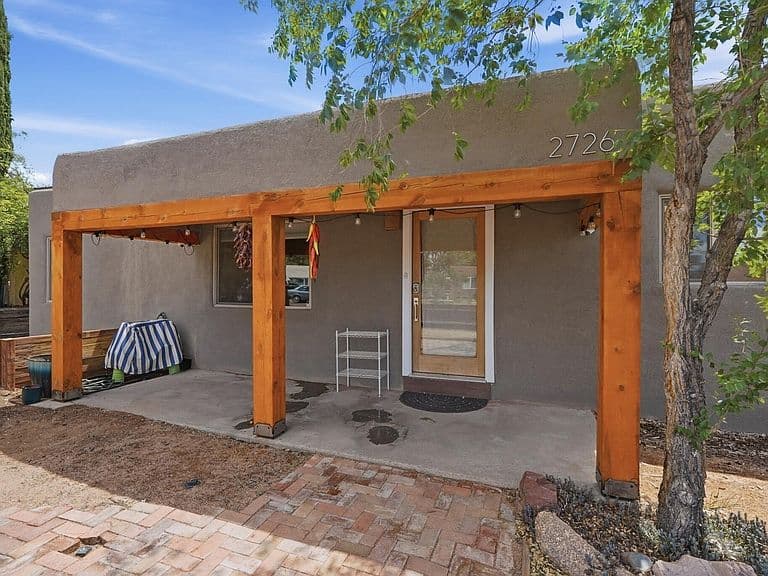 Listing photo 4
