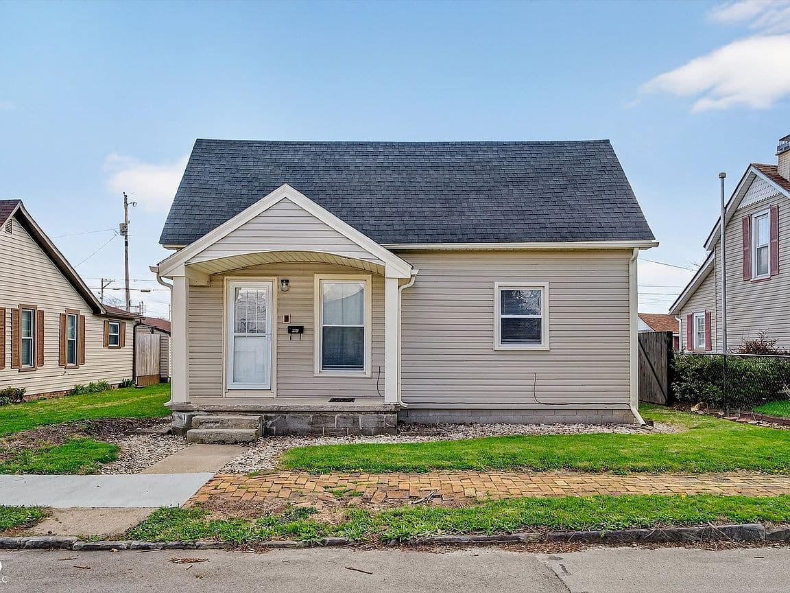 Primary listing photo