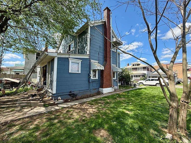 Listing photo 4