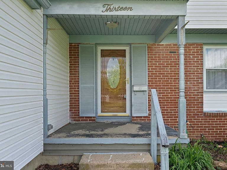 Listing photo 3