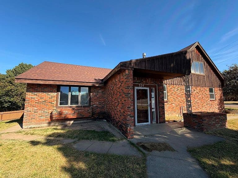 Listing photo 4