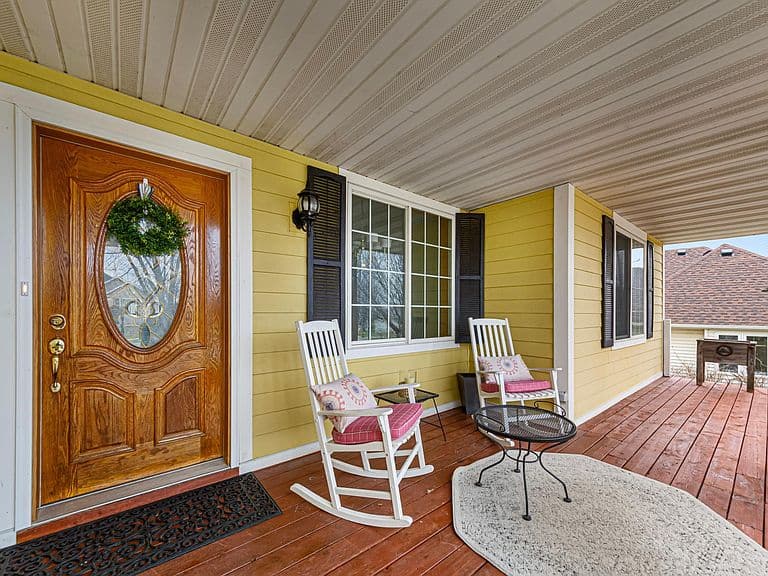 Listing photo 3
