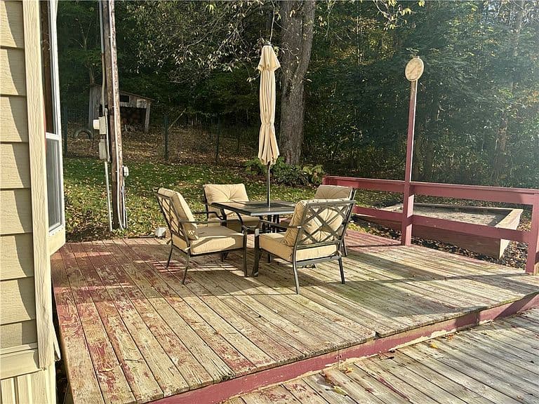 Listing photo 5