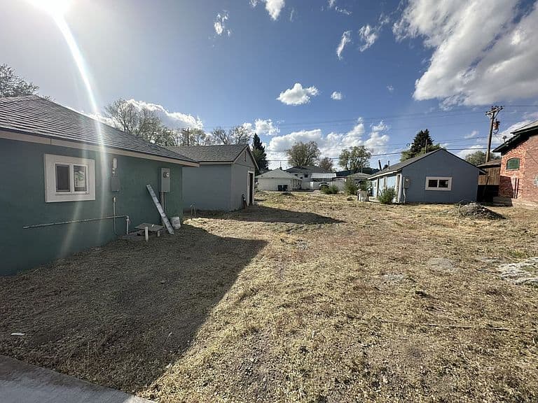 Listing photo 4