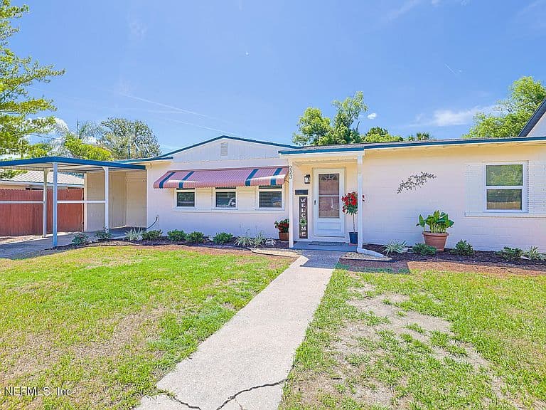 Listing photo 3