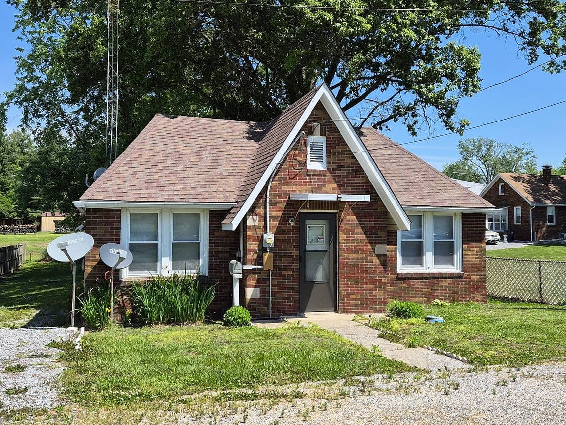 Primary listing photo