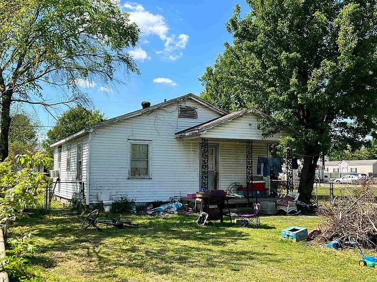 Listing photo 3